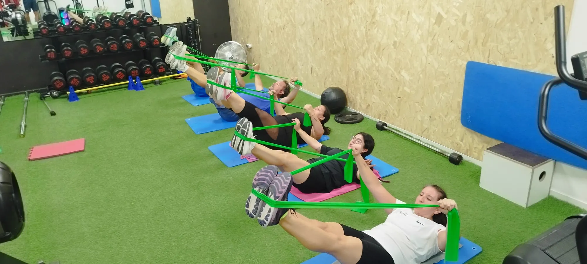 Clase de pilates en JDR Centro Deportivo, Lorca
